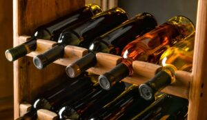 Armazenamento de Bebidas em Casa: Guia Completo para Preservar Sabor e Qualidade